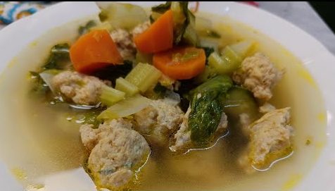 zuppa di verdure con polpettine